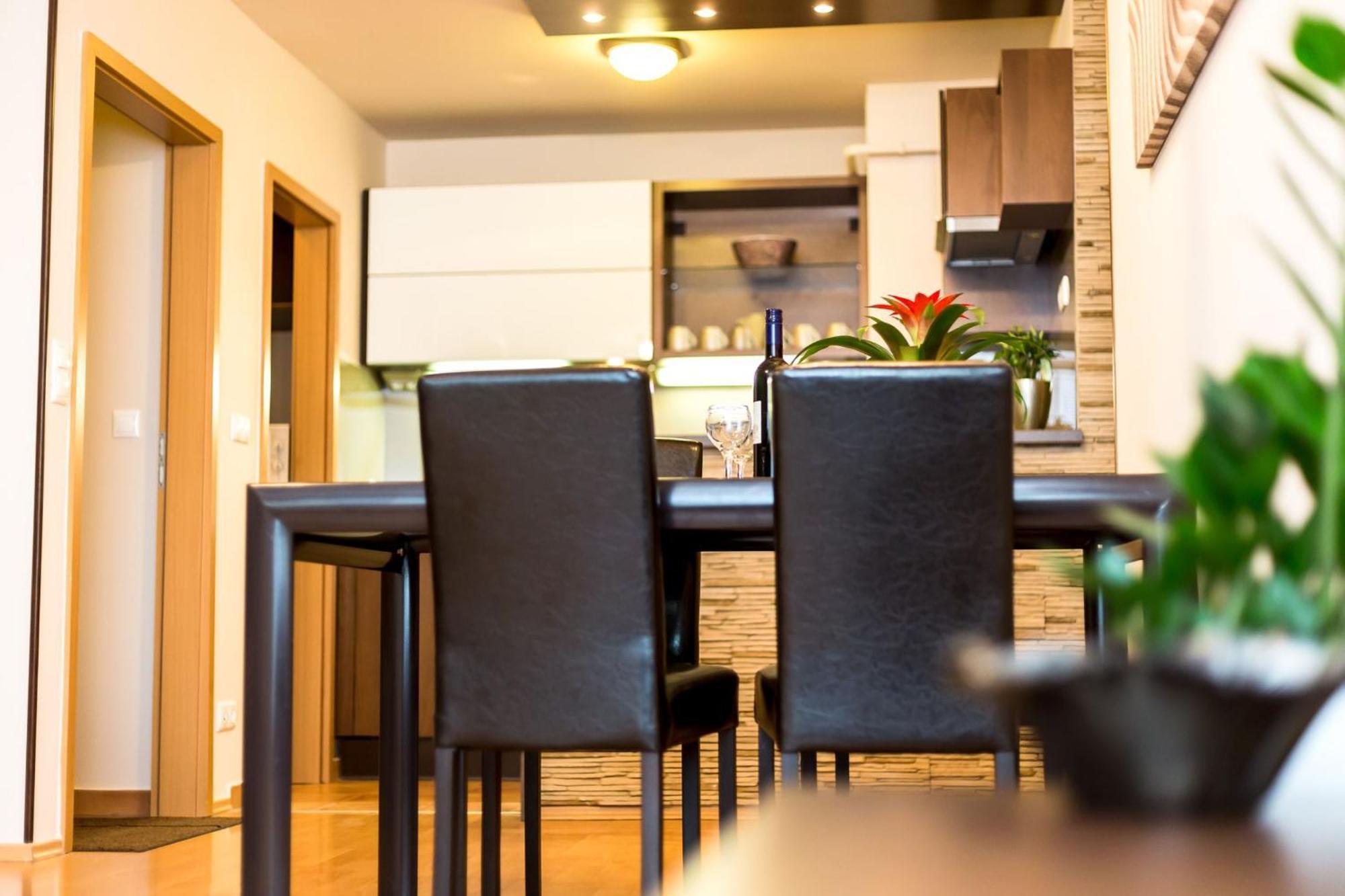 Arpad Bridge Apartments Budapest Room photo